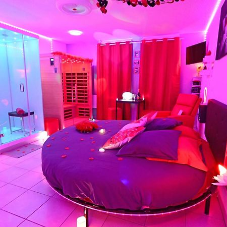 Love Room A Deux Pas De L'Ocean Avec Hammam, Sauna Et Bain A 2 :-) Biscarrosse Zewnętrze zdjęcie