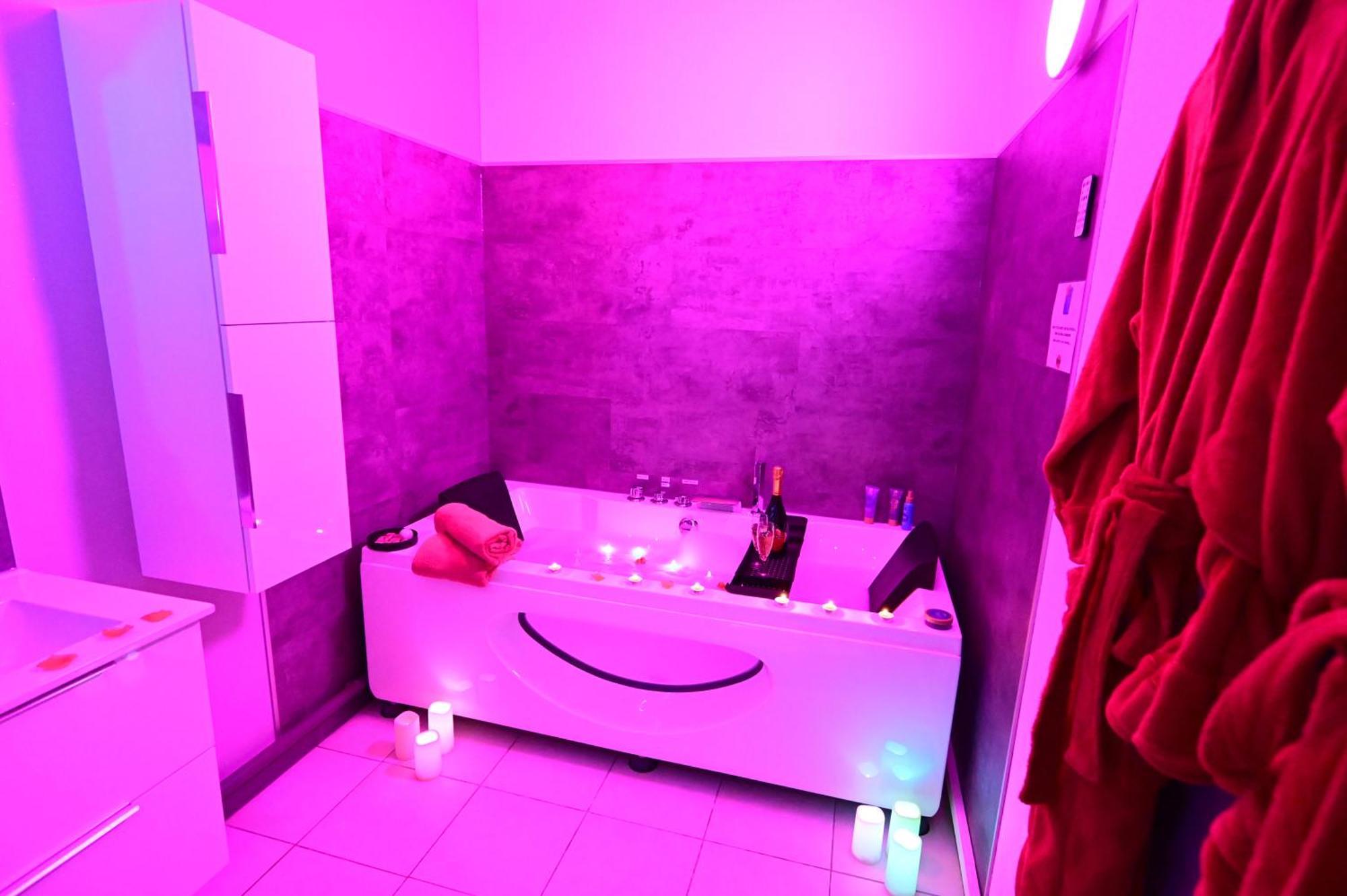 Love Room A Deux Pas De L'Ocean Avec Hammam, Sauna Et Bain A 2 :-) Biscarrosse Zewnętrze zdjęcie