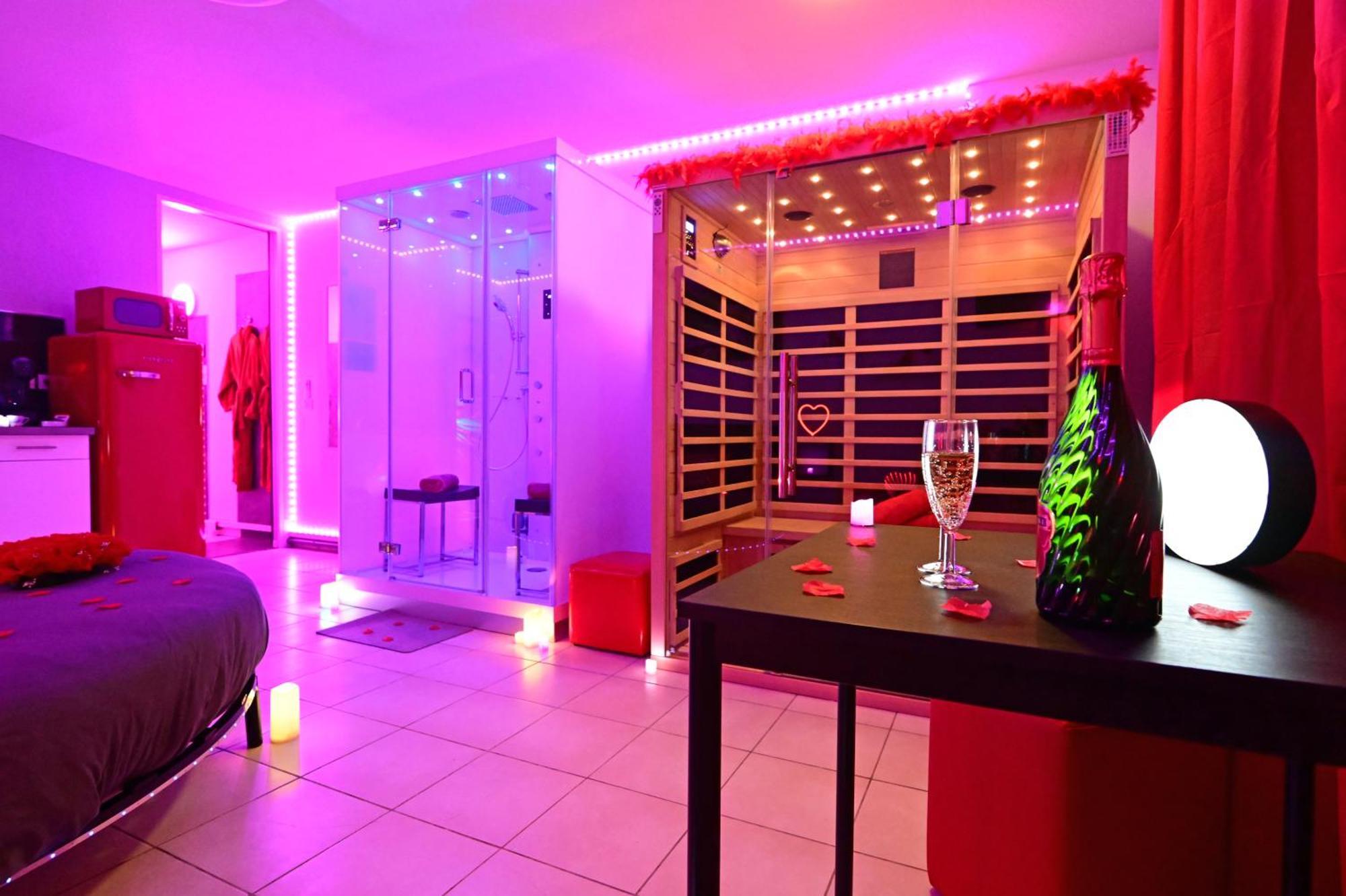 Love Room A Deux Pas De L'Ocean Avec Hammam, Sauna Et Bain A 2 :-) Biscarrosse Zewnętrze zdjęcie
