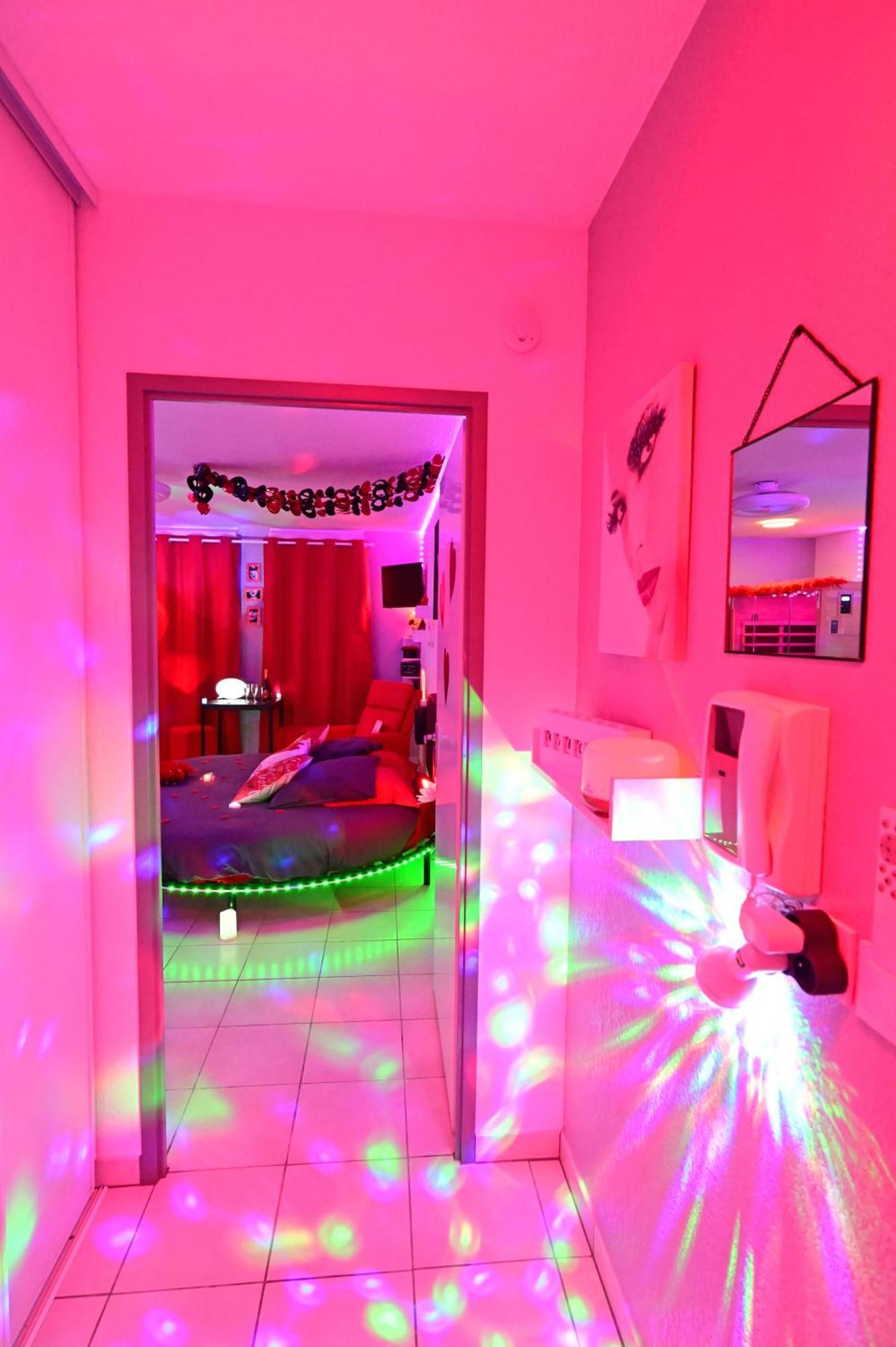 Love Room A Deux Pas De L'Ocean Avec Hammam, Sauna Et Bain A 2 :-) Biscarrosse Zewnętrze zdjęcie