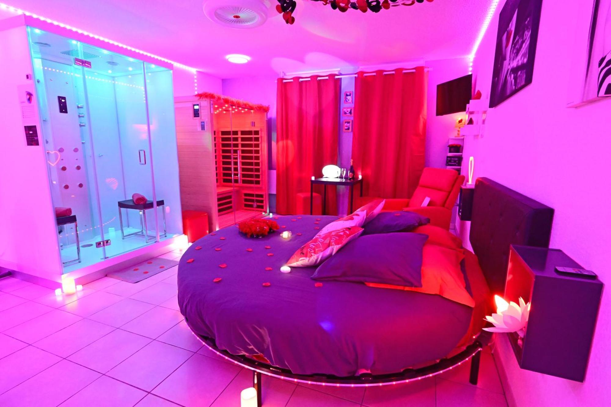 Love Room A Deux Pas De L'Ocean Avec Hammam, Sauna Et Bain A 2 :-) Biscarrosse Zewnętrze zdjęcie