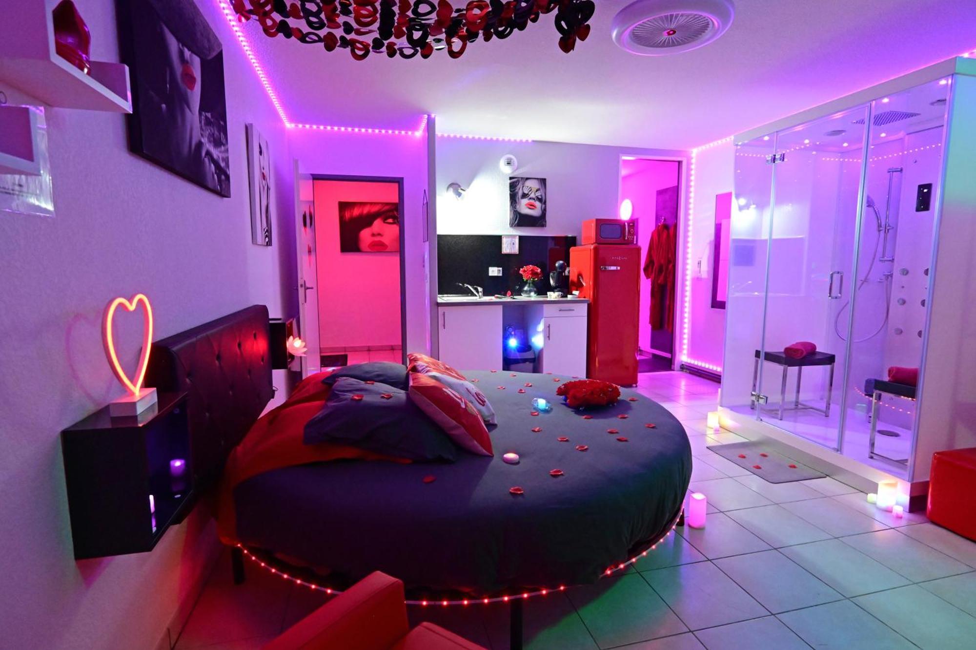 Love Room A Deux Pas De L'Ocean Avec Hammam, Sauna Et Bain A 2 :-) Biscarrosse Zewnętrze zdjęcie