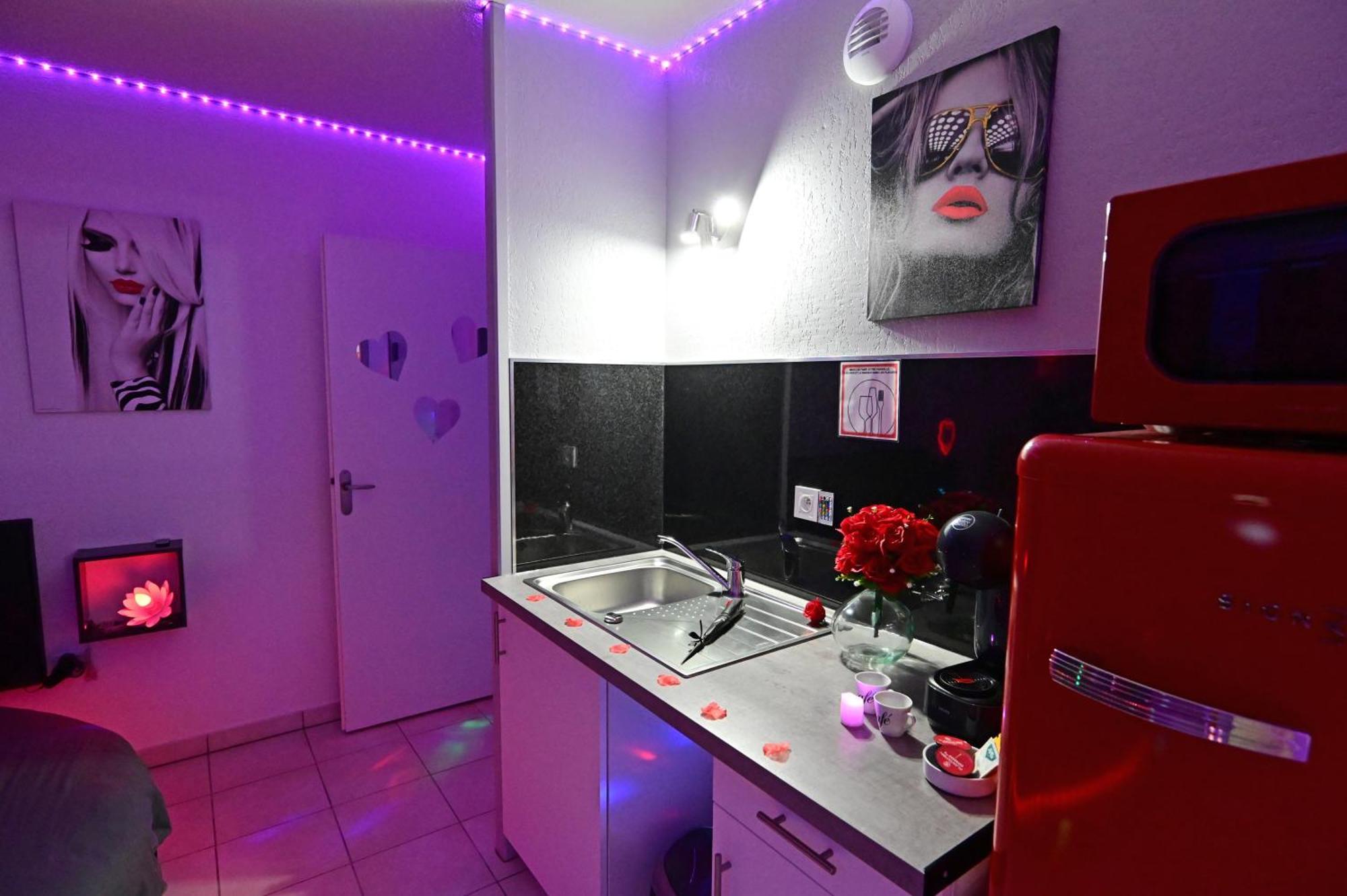 Love Room A Deux Pas De L'Ocean Avec Hammam, Sauna Et Bain A 2 :-) Biscarrosse Zewnętrze zdjęcie