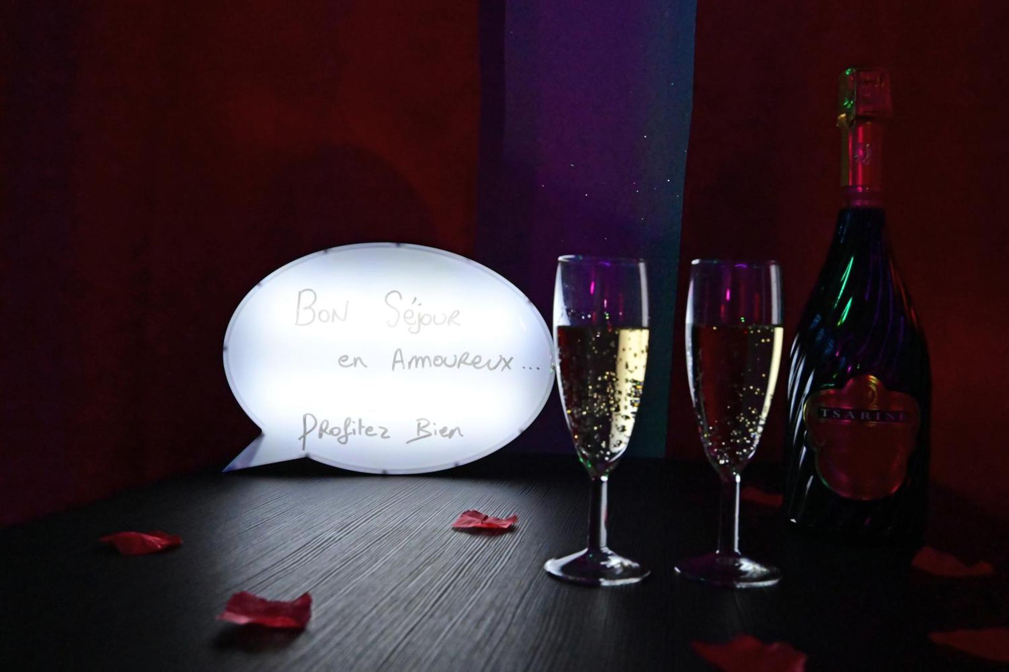 Love Room A Deux Pas De L'Ocean Avec Hammam, Sauna Et Bain A 2 :-) Biscarrosse Zewnętrze zdjęcie
