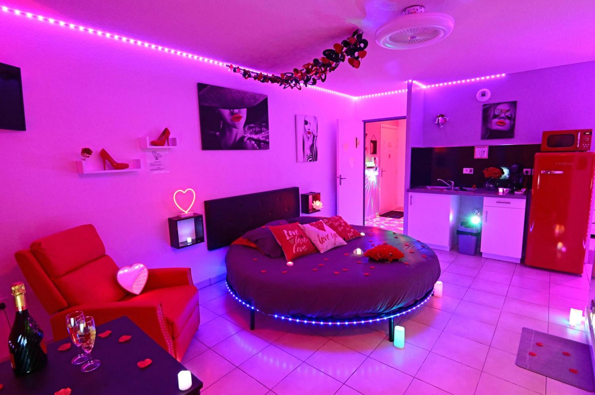Love Room A Deux Pas De L'Ocean Avec Hammam, Sauna Et Bain A 2 :-) Biscarrosse Zewnętrze zdjęcie