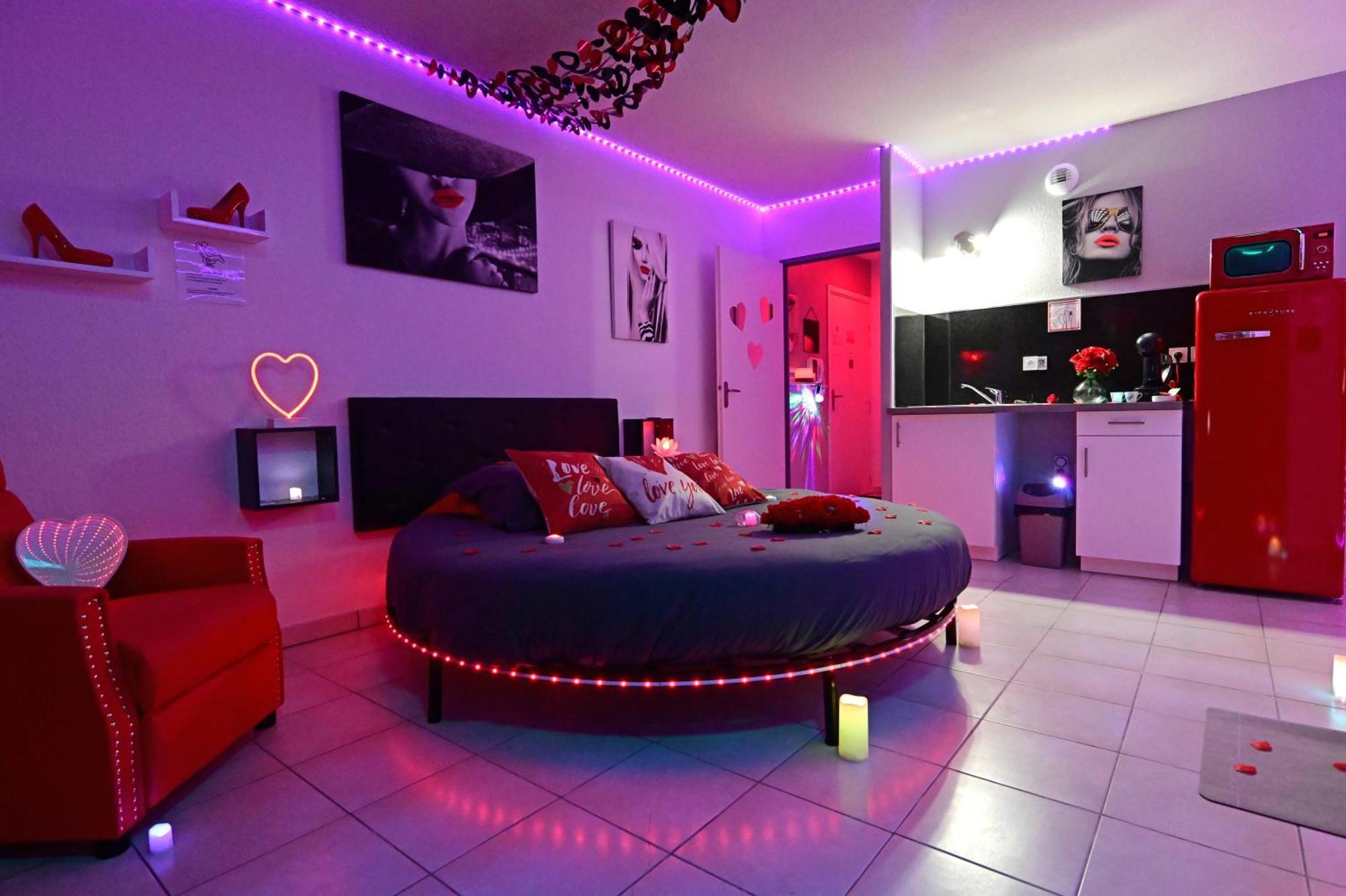 Love Room A Deux Pas De L'Ocean Avec Hammam, Sauna Et Bain A 2 :-) Biscarrosse Zewnętrze zdjęcie