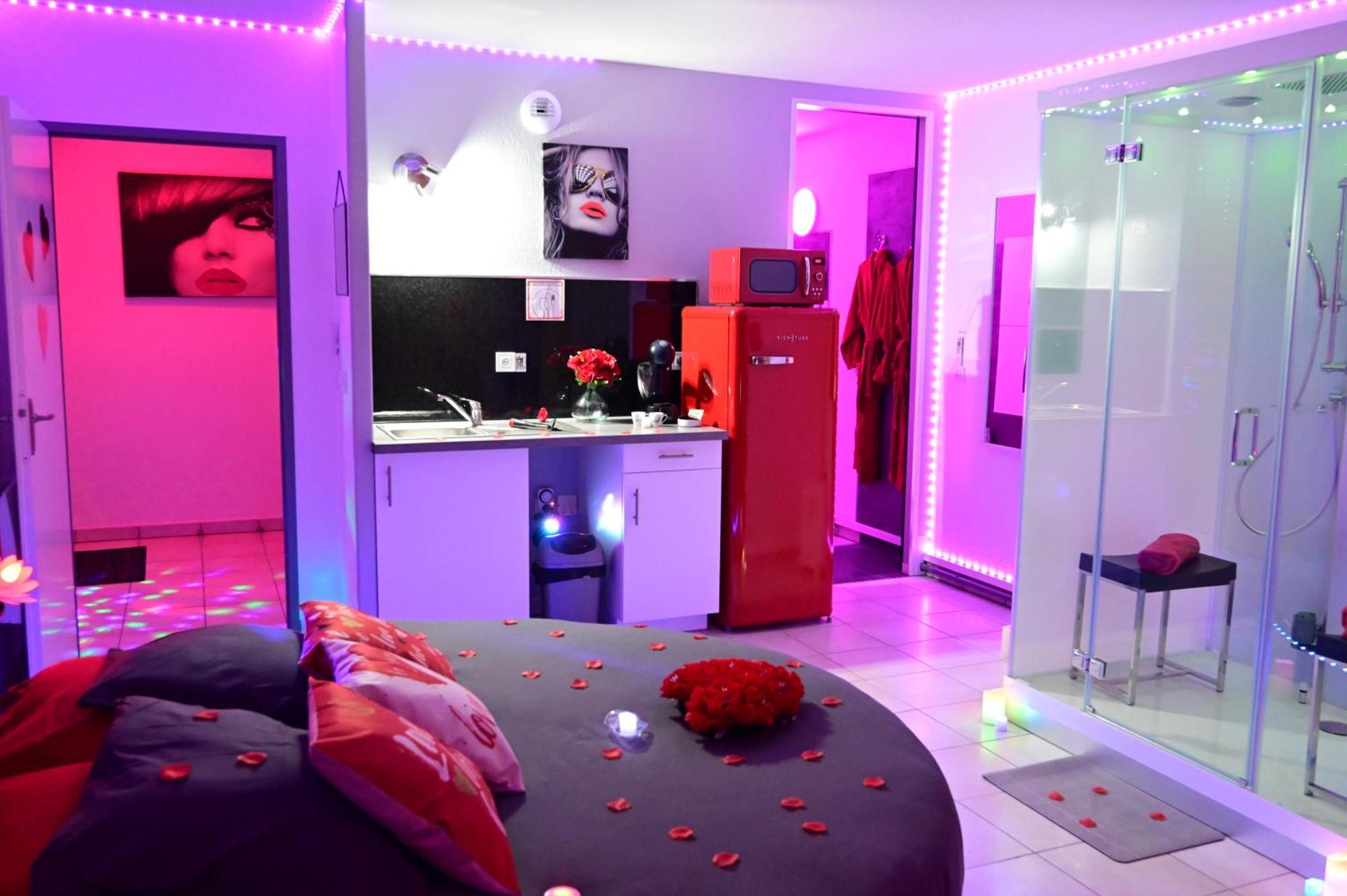 Love Room A Deux Pas De L'Ocean Avec Hammam, Sauna Et Bain A 2 :-) Biscarrosse Zewnętrze zdjęcie