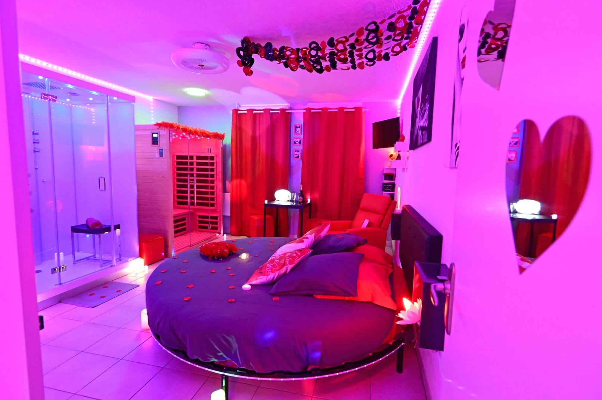 Love Room A Deux Pas De L'Ocean Avec Hammam, Sauna Et Bain A 2 :-) Biscarrosse Zewnętrze zdjęcie