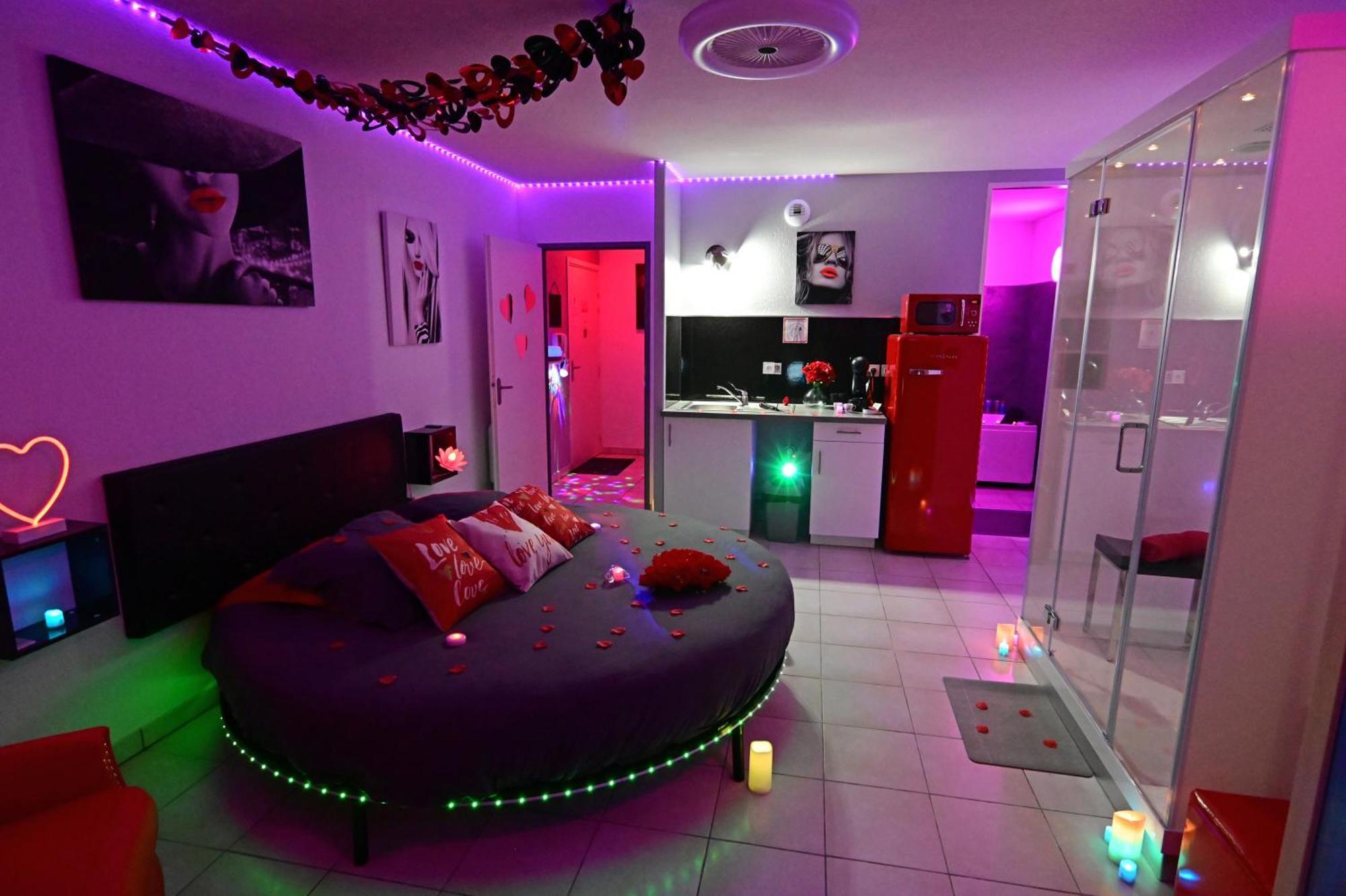 Love Room A Deux Pas De L'Ocean Avec Hammam, Sauna Et Bain A 2 :-) Biscarrosse Zewnętrze zdjęcie