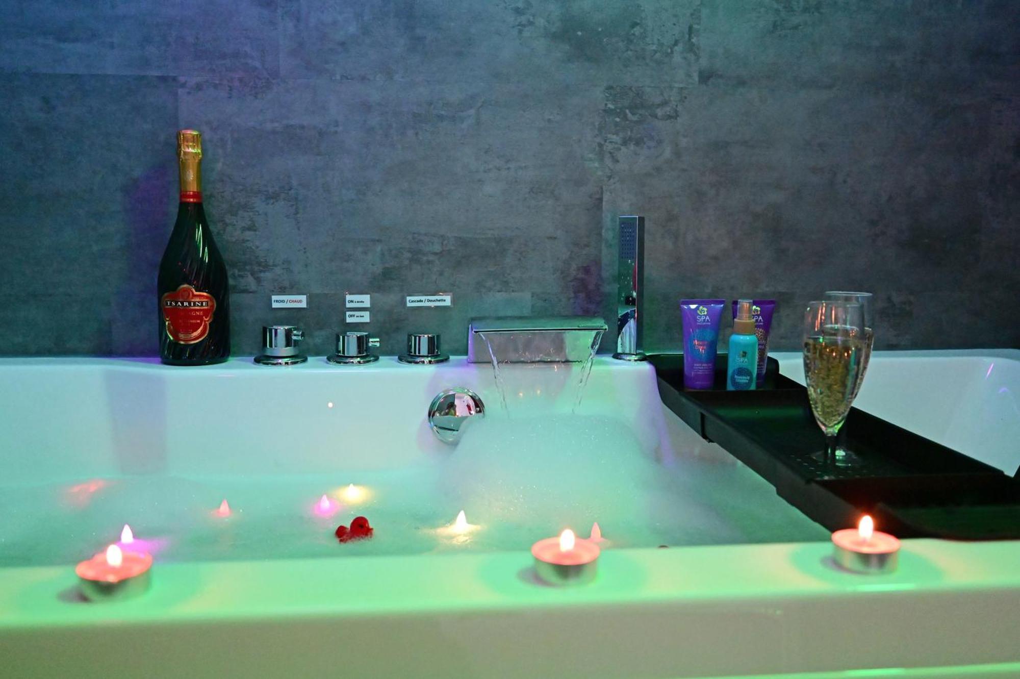 Love Room A Deux Pas De L'Ocean Avec Hammam, Sauna Et Bain A 2 :-) Biscarrosse Zewnętrze zdjęcie