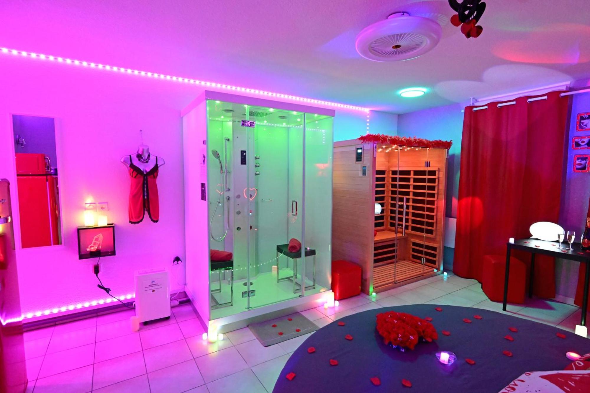 Love Room A Deux Pas De L'Ocean Avec Hammam, Sauna Et Bain A 2 :-) Biscarrosse Zewnętrze zdjęcie