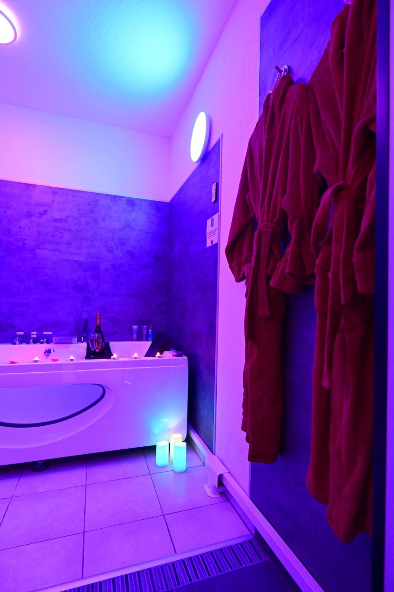 Love Room A Deux Pas De L'Ocean Avec Hammam, Sauna Et Bain A 2 :-) Biscarrosse Zewnętrze zdjęcie